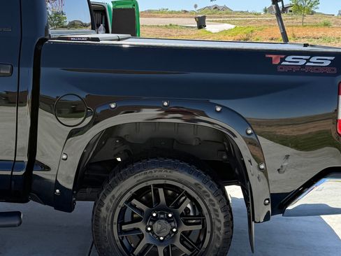 Used 2021 Toyota Tundra SR5 w/ SR5 Leather Package AWD/4WD image 15