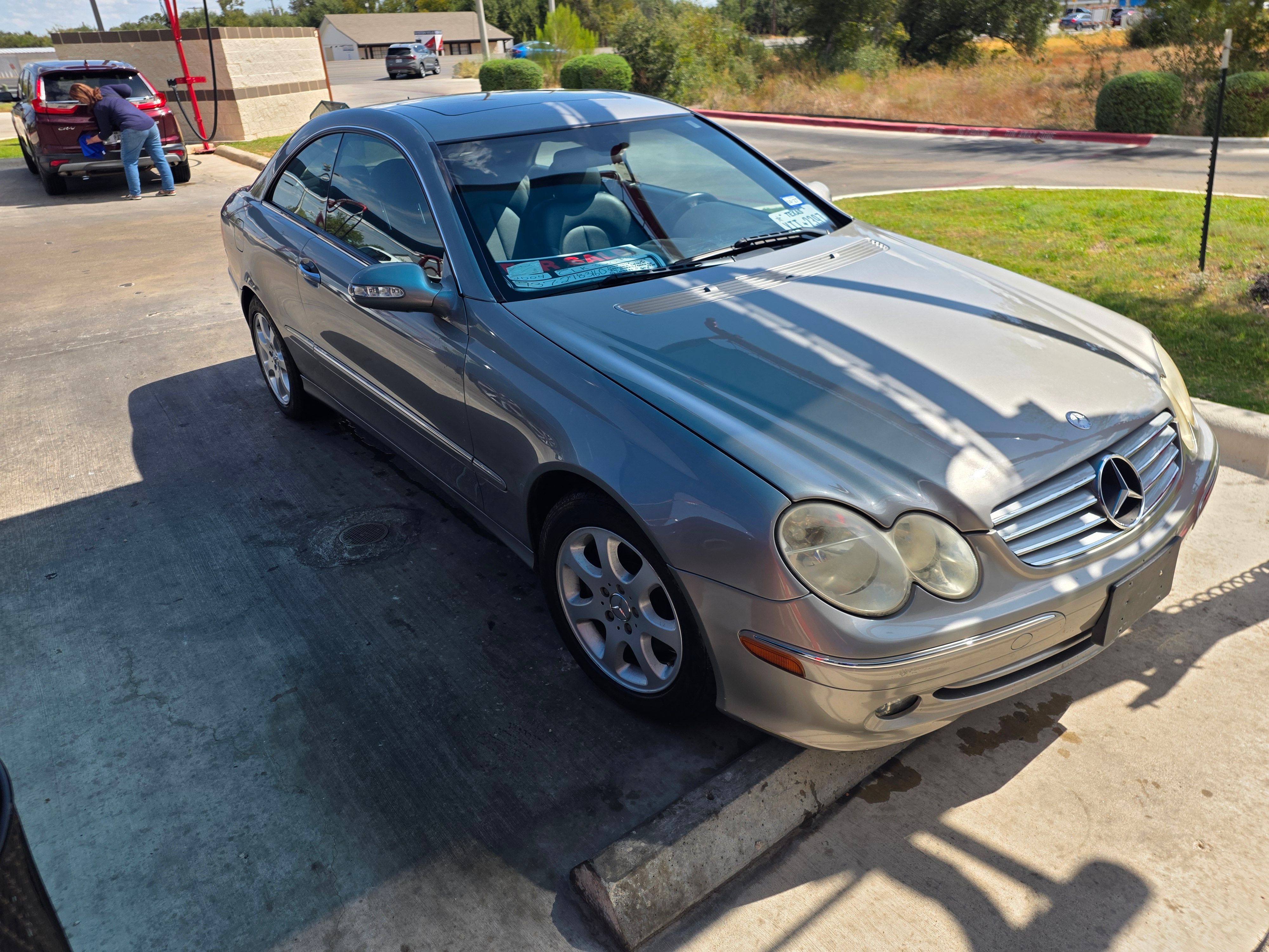 Used 2004 Mercedes-Benz CLK 320 Coupe image 6