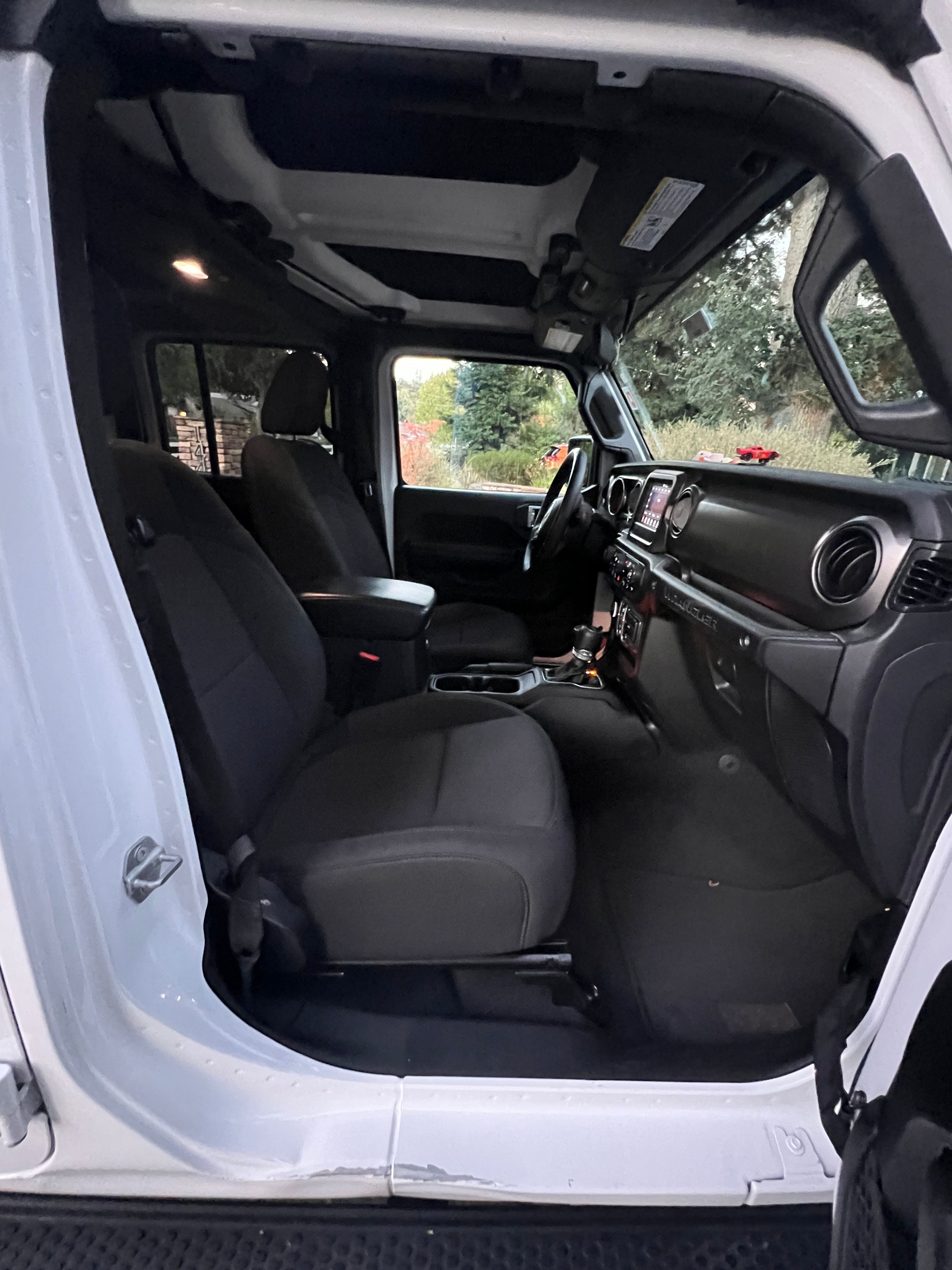 Used 2018 Jeep Wrangler Unlimited Sport S AWD/4WD image 15