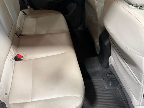 Used 2014 Subaru Forester 2.5i Limited AWD/4WD image 11
