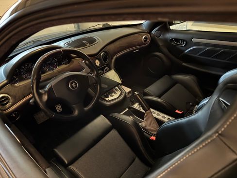 Used 2005 Maserati GranSport Coupe image 11