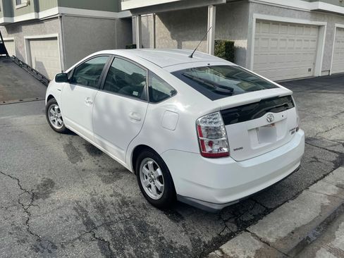 Used 2009 Toyota Prius Hatchback 4D image 6