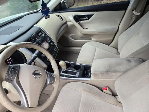 Used 2013 Nissan Altima 2.5 SV image 6