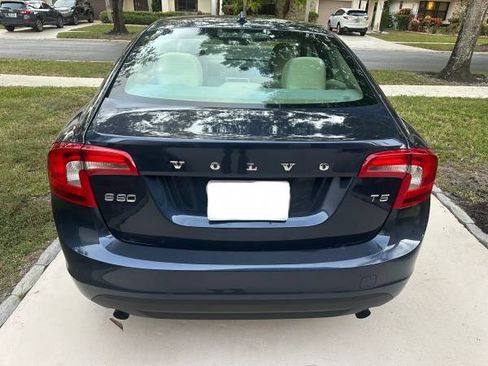 Used 2012 Volvo S60 T5 image 6