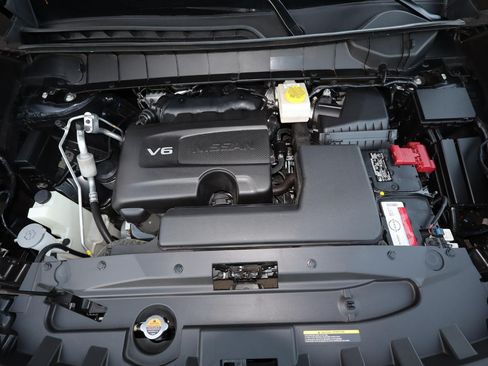 Used 2022 Nissan Pathfinder SV image 22