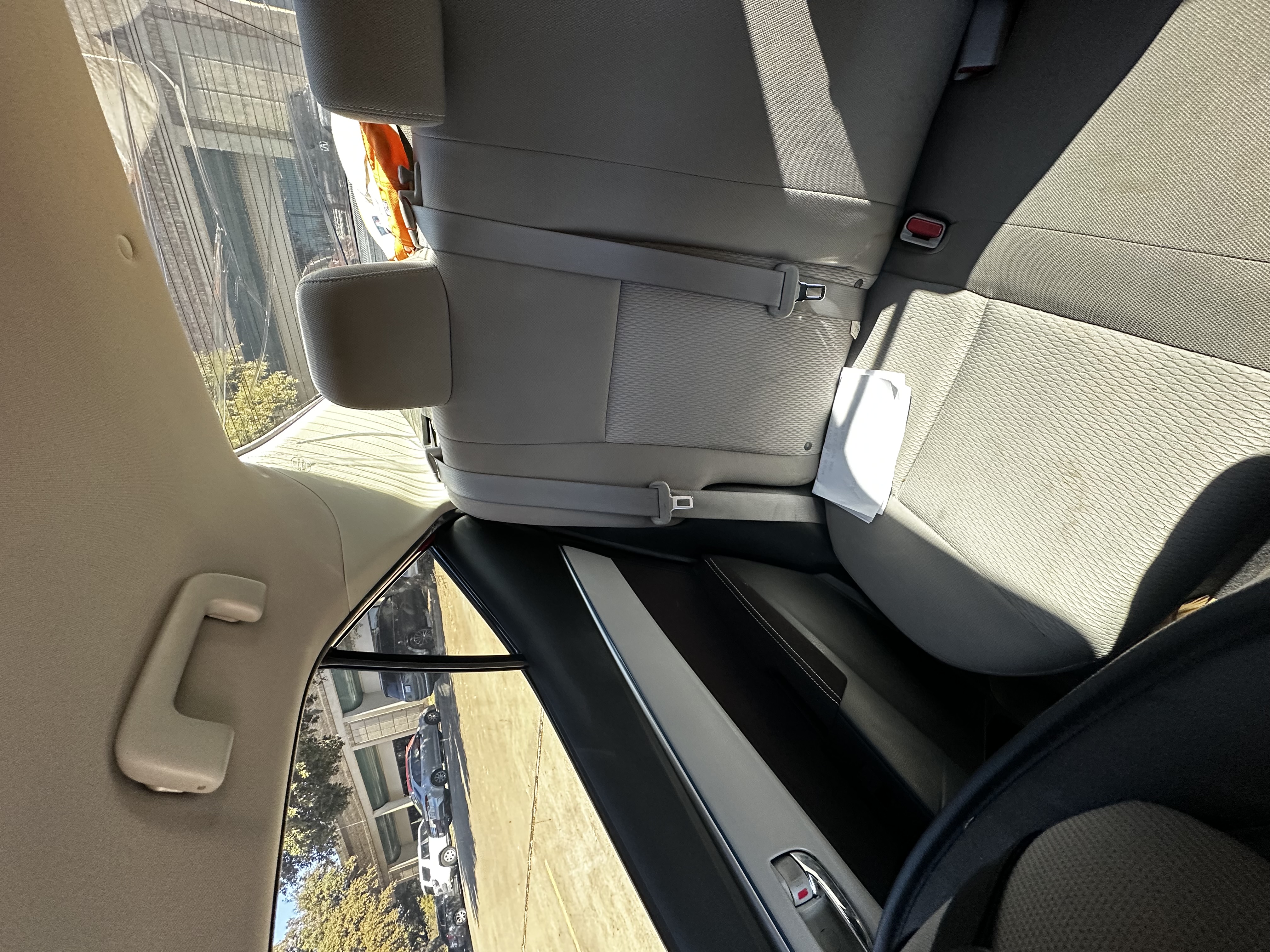 Used 2014 Toyota Corolla LE FWD image 15