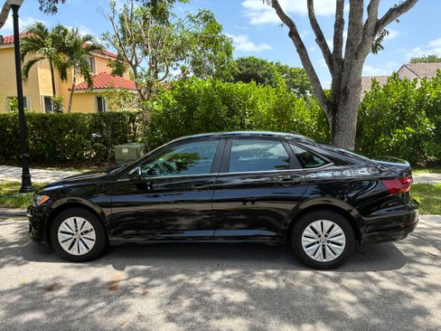 Used 2019 Volkswagen Jetta S w/ Driver Assistance Package FWD image 8