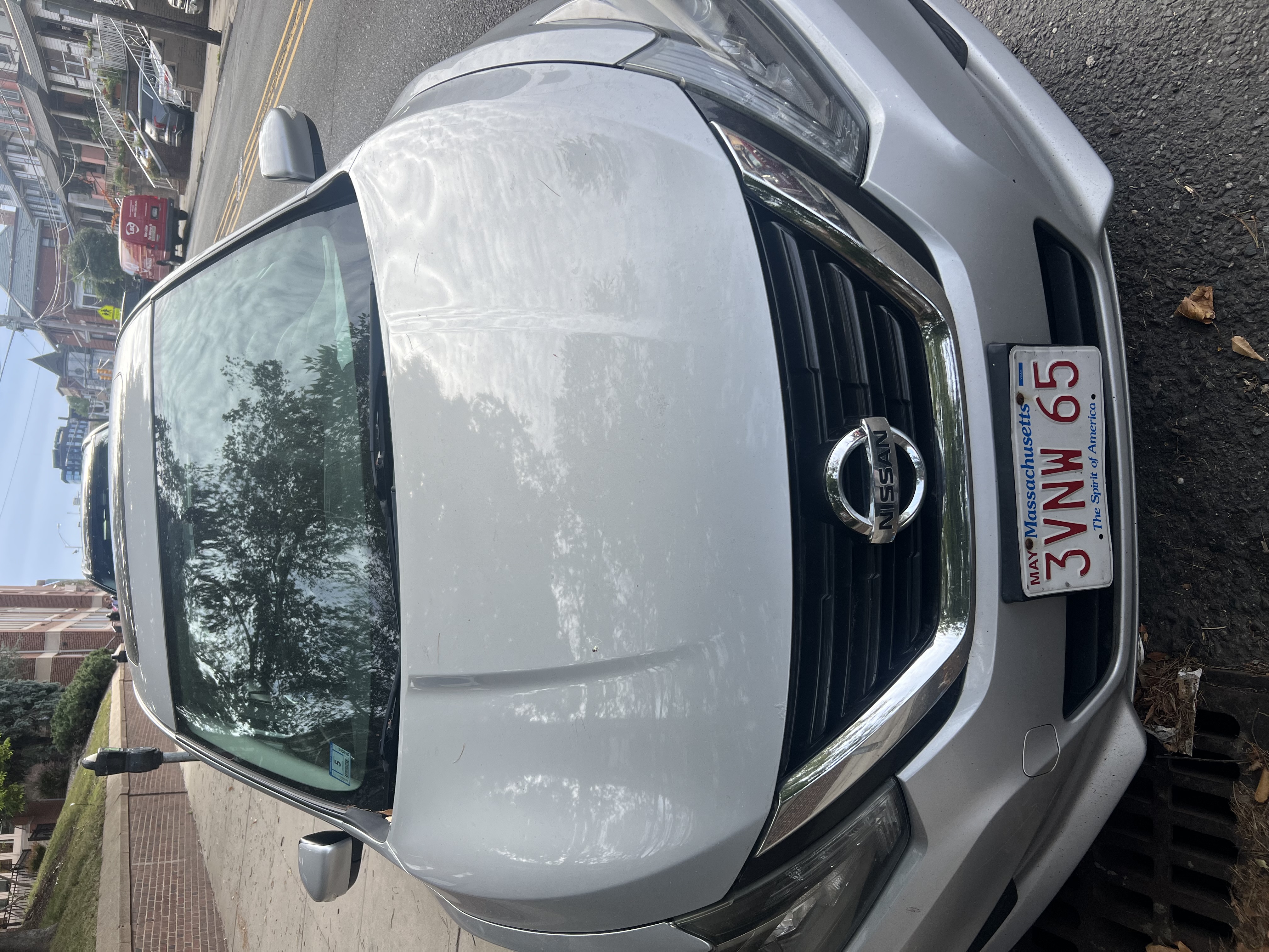 Used 2017 Nissan Altima 2.5 SL w/ 2.5 Technology Package FWD image 2