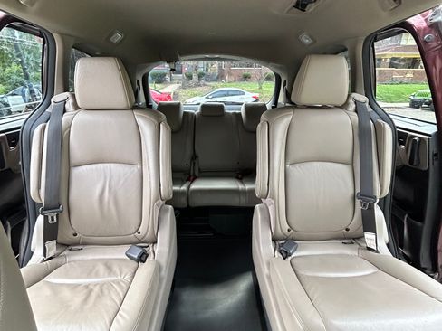Used 2019 Honda Odyssey EX-L image 17