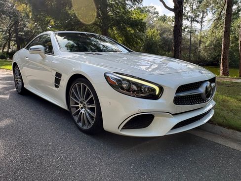 Used 2018 Mercedes-Benz SL 550 image 10