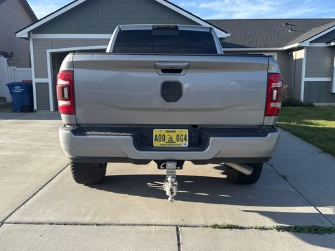 Used 2022 RAM 2500 Laramie AWD/4WD image 8