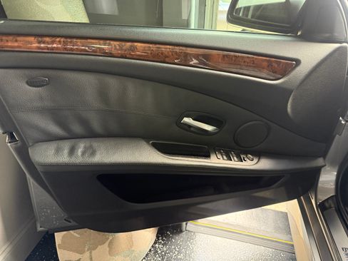 Used 2008 BMW 550i Sedan image 13