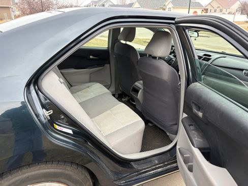 Used 2013 Toyota Camry LE image 6