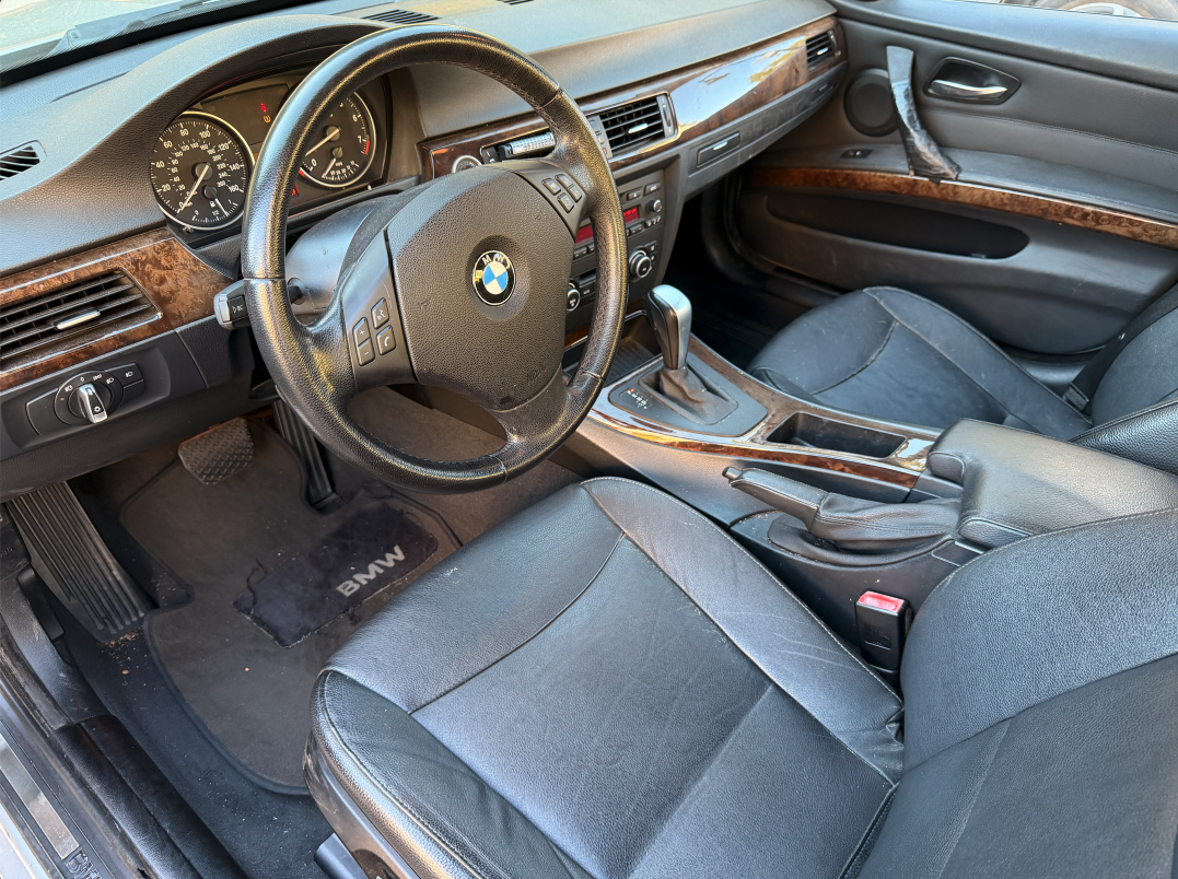 Used 2010 BMW 328i Sedan RWD image 13