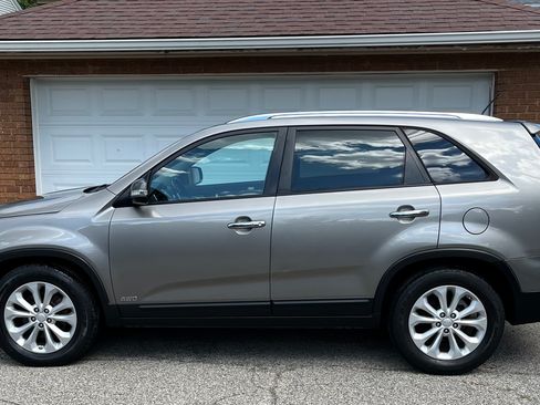 Used 2015 Kia Sorento EX w/ EX V6 Touring Package AWD/4WD image 2