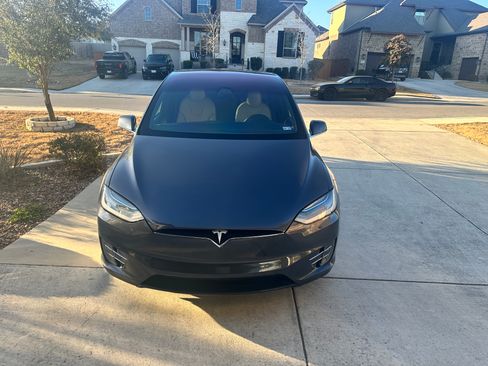 Used 2021 Tesla Model X Long Range image 6
