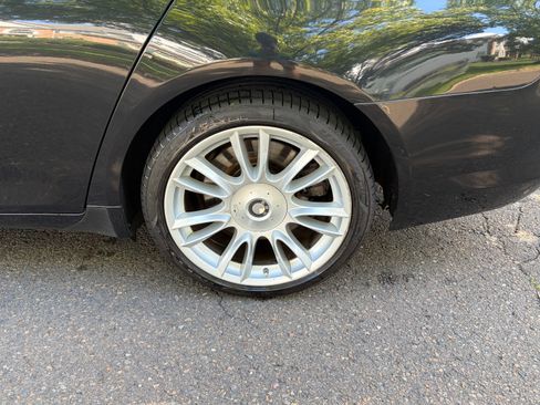 Used 2011 BMW 750i RWD image 16