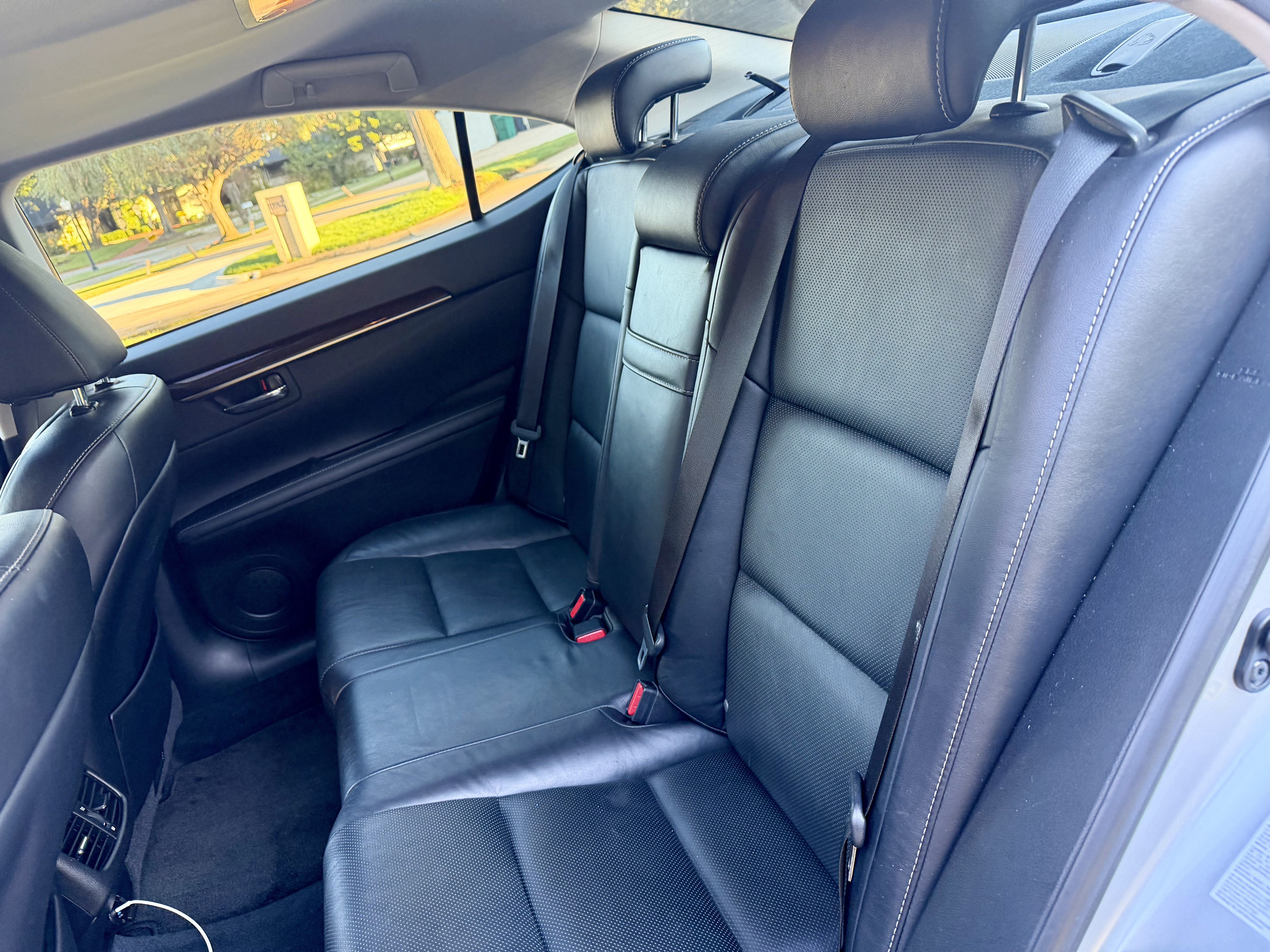 Used 2013 Lexus ES 350 w/ Luxury Pkg FWD image 14