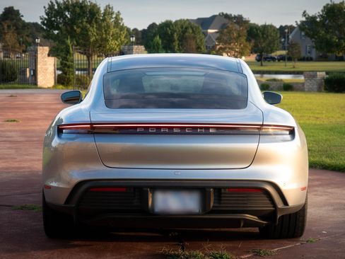 Used 2020 Porsche Taycan 4S image 2