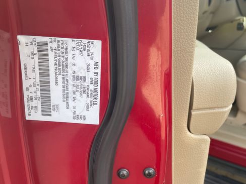 Used 2009 Ford Explorer Eddie Bauer image 20