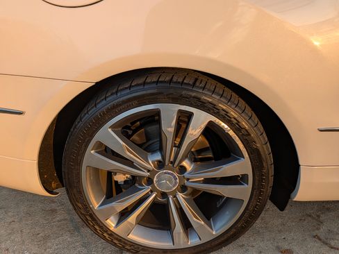 Used 2017 Mercedes-Benz E 400 Cabriolet image 25