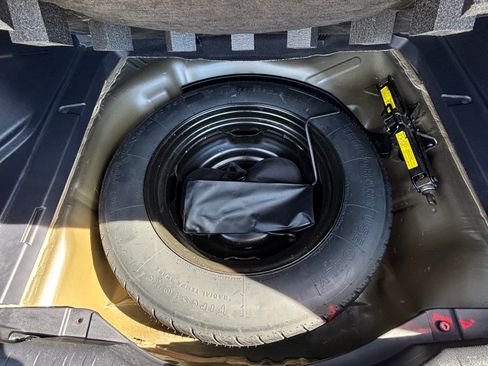 Used 2010 Honda CR-V EX image 19