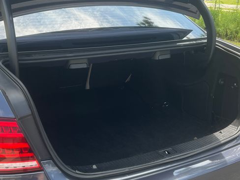 Used 2014 Mercedes-Benz E 350 Sedan image 29
