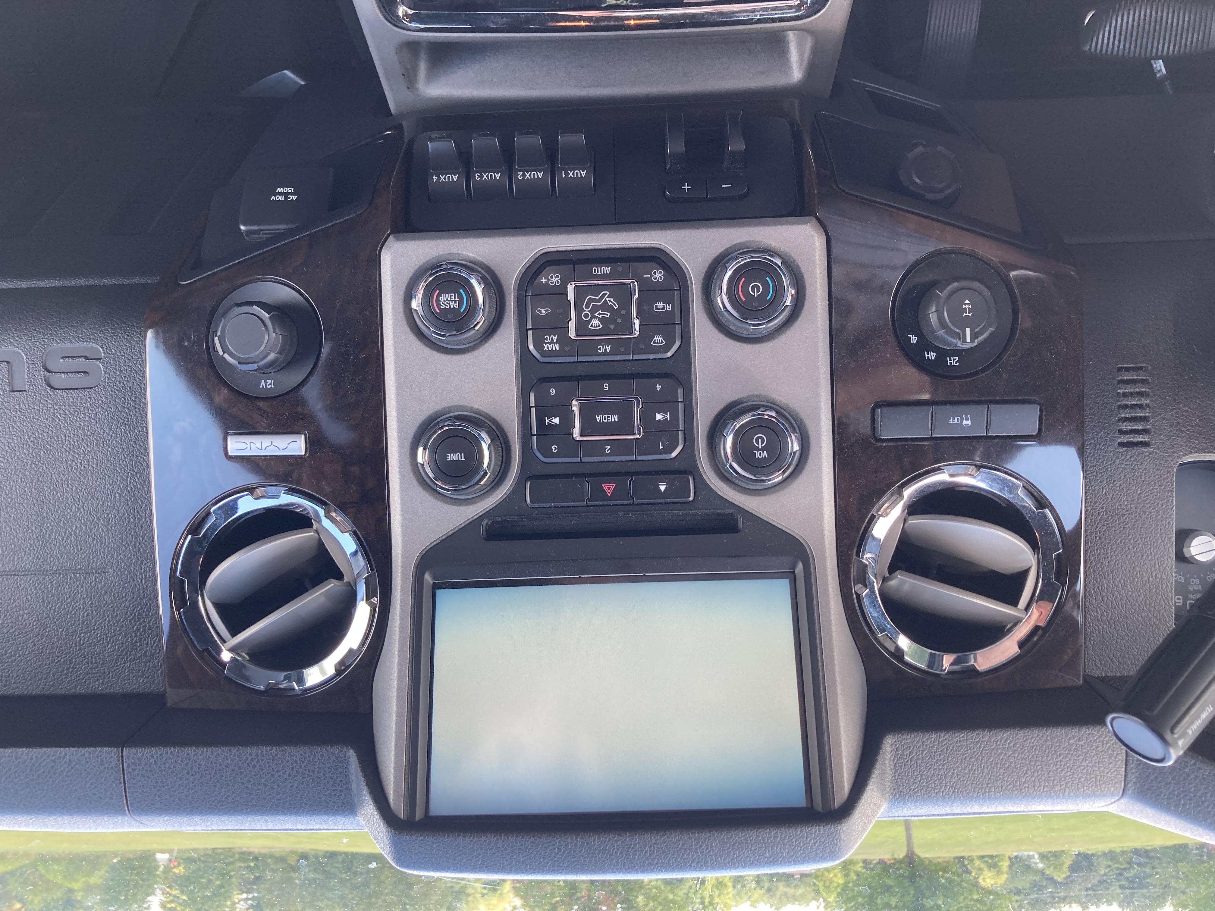 Used 2016 Ford F350 Platinum AWD/4WD image 12