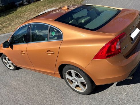 Used 2013 Volvo S60 T5 image 2