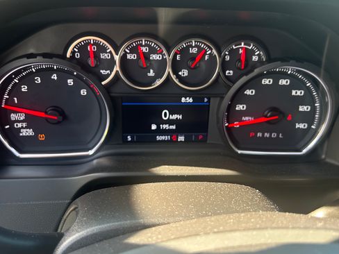 Used 2021 Chevrolet Silverado 1500 RST AWD/4WD image 9