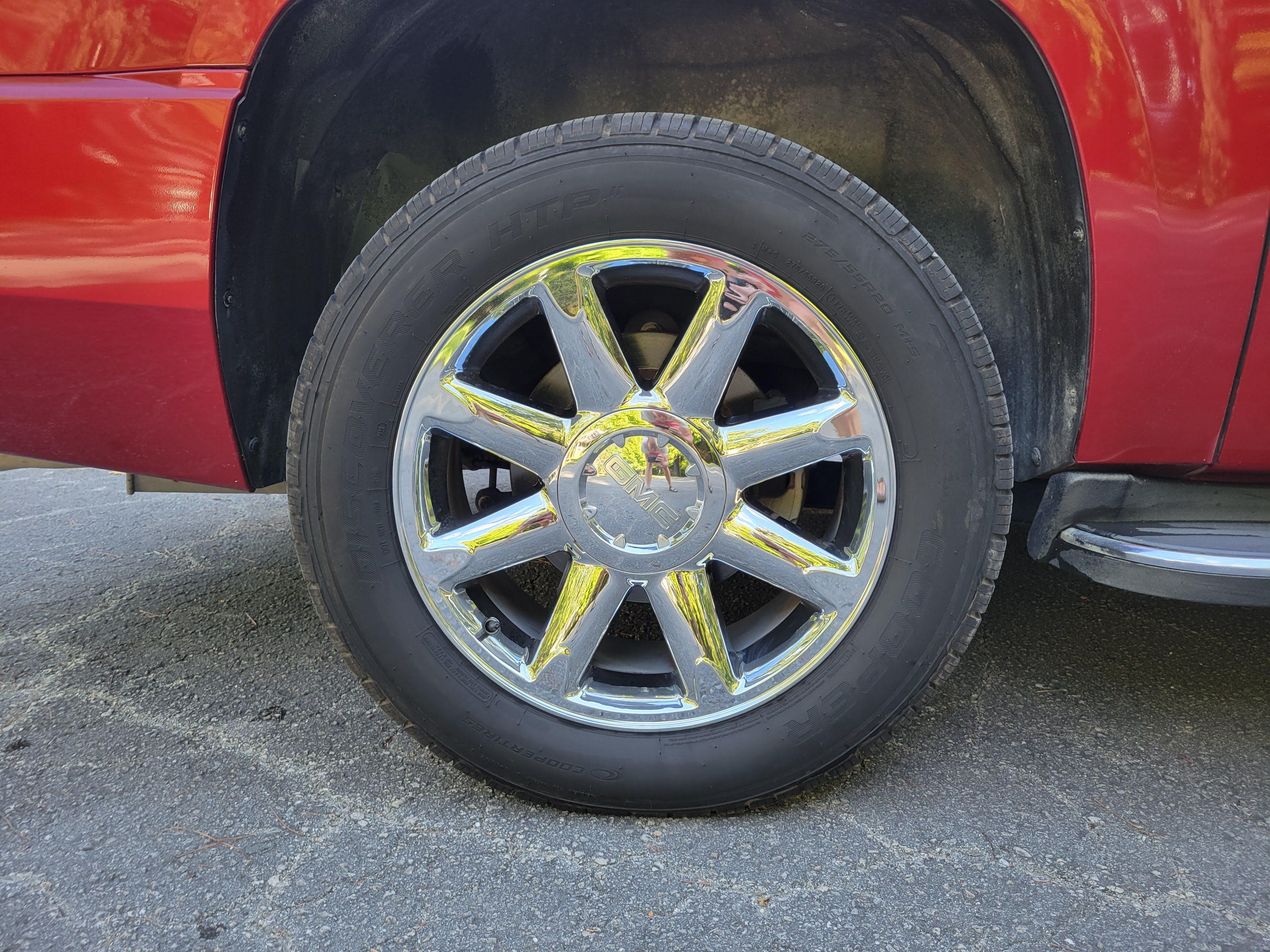Used 2012 GMC Yukon XL Denali RWD image 14