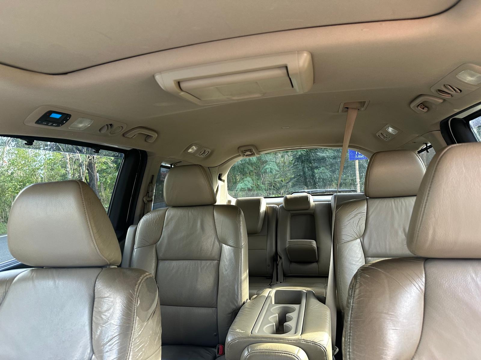 Used 2011 Honda Odyssey Touring image 12