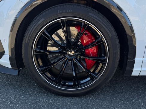 Used 2021 Audi RS Q8 w/ Carbon Optic Package image 17