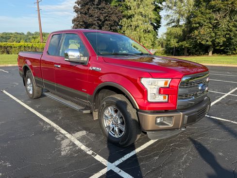 Used 2016 Ford F150 Lariat w/ Equipment Group 502A Luxury AWD/4WD image 4
