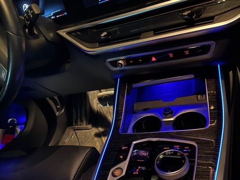 Used 2023 BMW X7 xDrive40i w/ Executive Package image 19