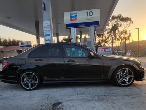 Used 2009 Mercedes-Benz C 63 AMG Sedan image 9