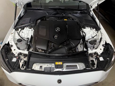 Used 2024 Mercedes-Benz C 300 Sedan image 10