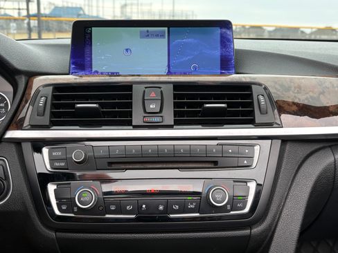 Used 2014 BMW 435i Convertible image 16