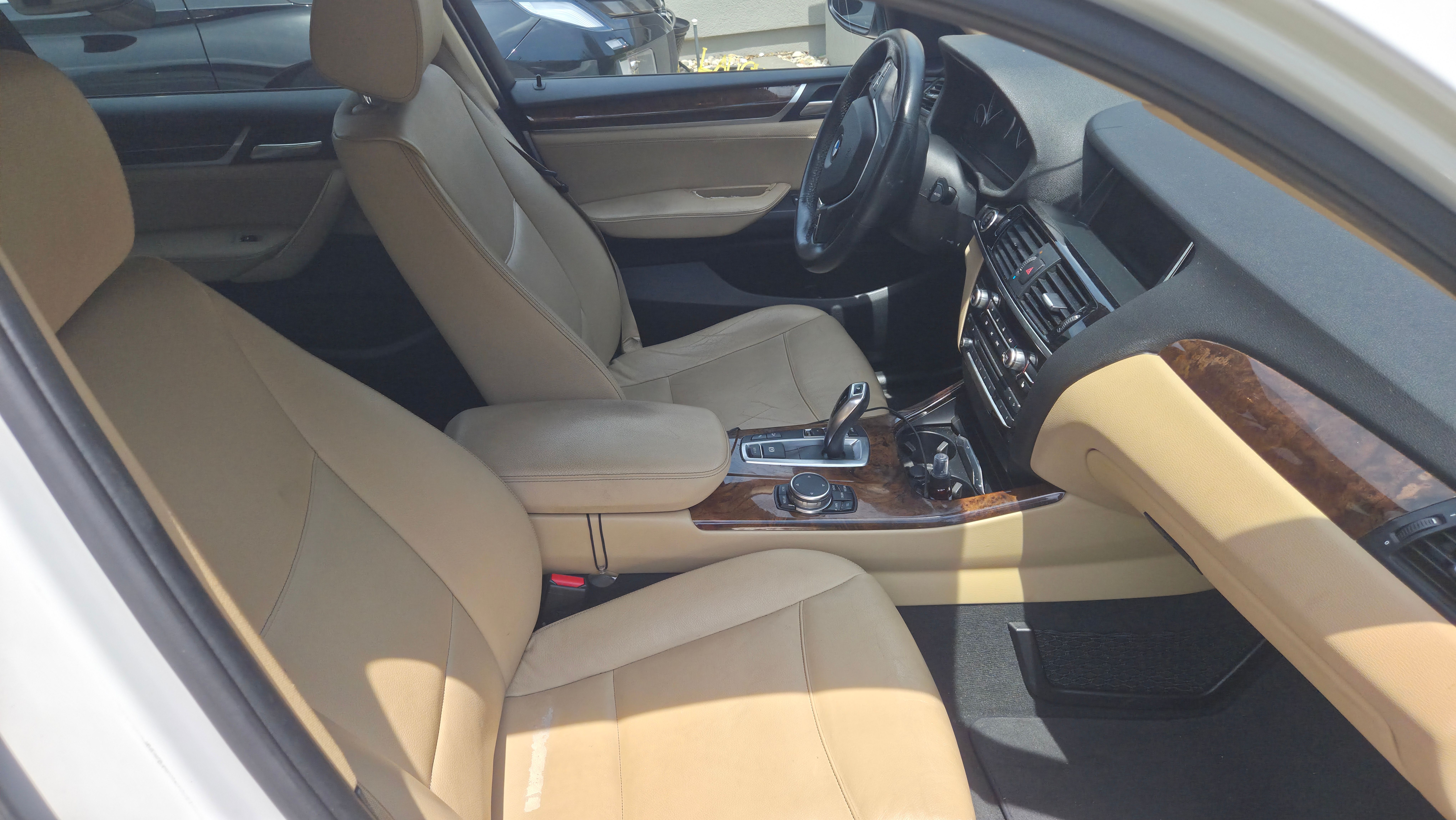 Used 2016 BMW X3 xDrive28i AWD/4WD image 4