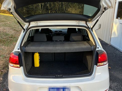 Used 2014 Volkswagen Golf TDI image 8