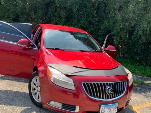 Used 2012 Buick Regal Leather image 5