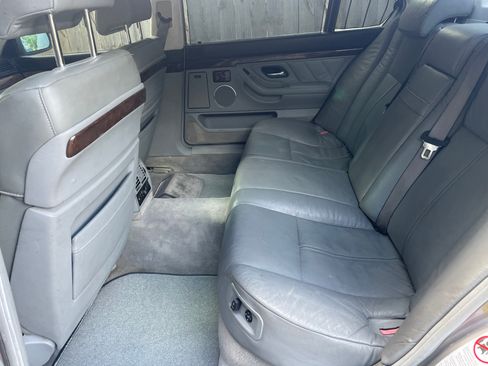 Used 1999 BMW 750iL image 10