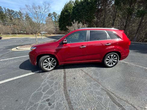 Used 2014 Kia Sorento SX w/ 3rd Row Package image 8