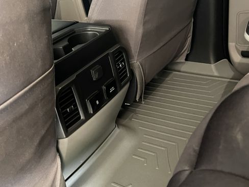 Used 2020 Ford F250 XLT w/ XLT Premium Package image 13