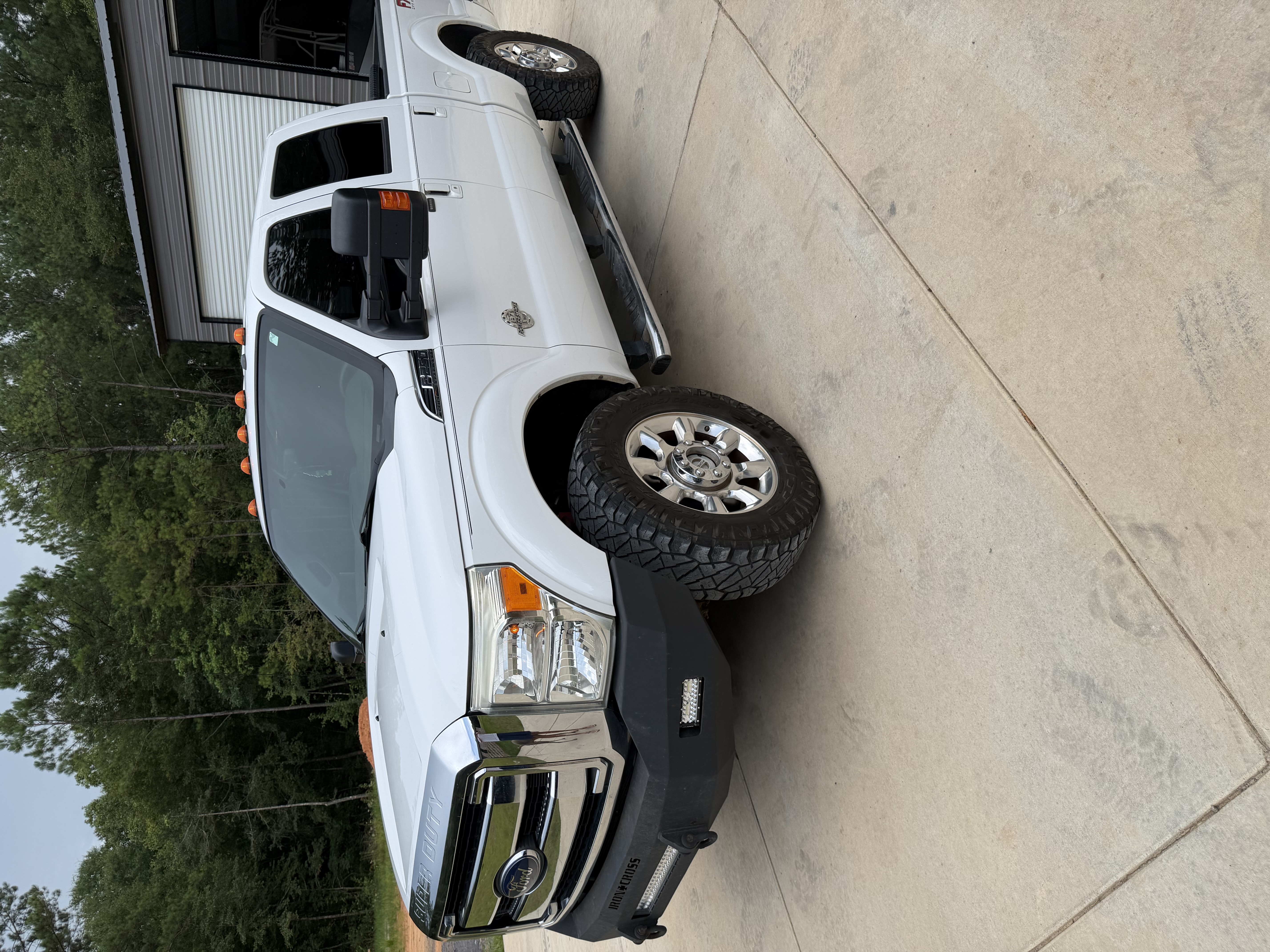 Used 2016 Ford F250 Lariat w/ Lariat Interior Package AWD/4WD image 2