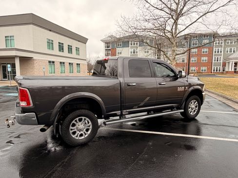Used 2016 RAM 2500 Laramie w/ Convenience Group image 2