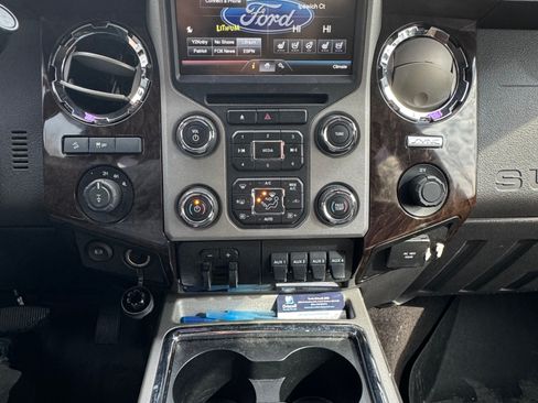 Used 2015 Ford F350 Platinum image 8