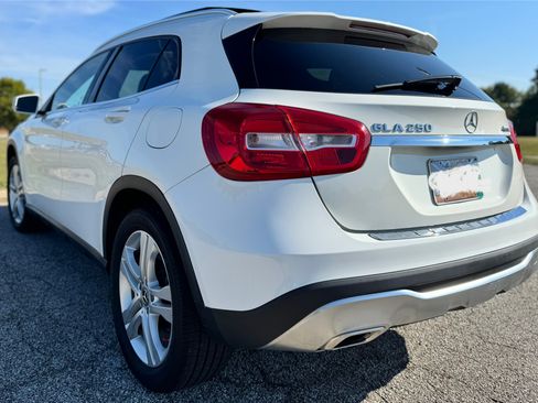 Used 2019 Mercedes-Benz GLA 250 4MATIC image 2