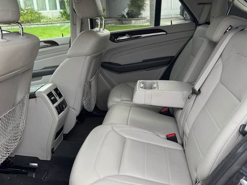 Used 2012 Mercedes-Benz ML 350 ML 350 4MATIC Sport Utility 4D image 11