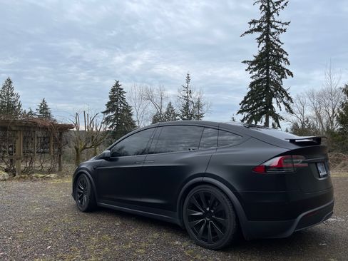 Used 2022 Tesla Model X Plaid image 30